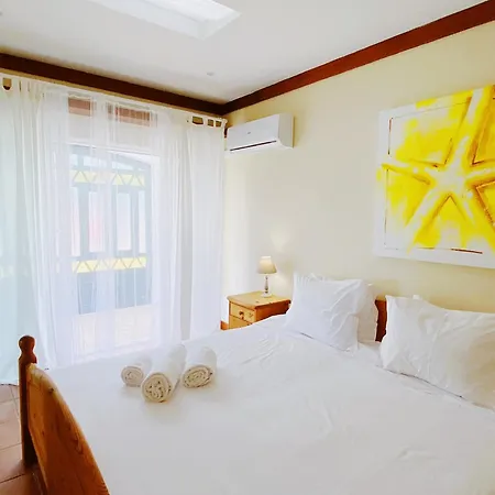 Benagil House - Yasmin Дом отдыха