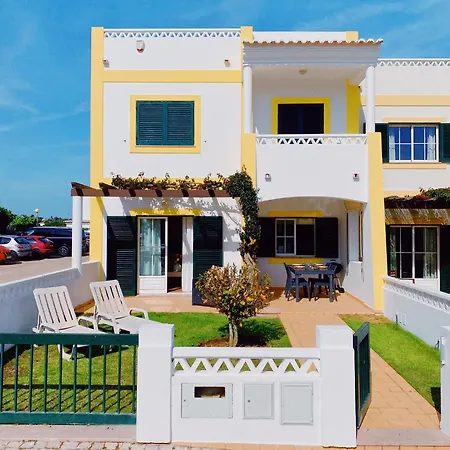 Дом отдыха Benagil House - Yasmin Лагоа