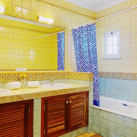 Feriehus Benagil House - Yasmin *